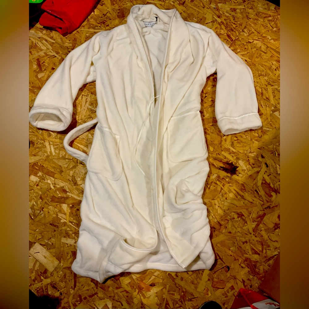 Wamsutta Robe women’s